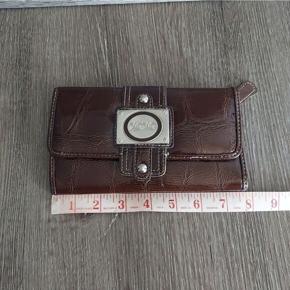 XOXO Vintage Brown Crocodile Print Wallet - Picture 7 of 8